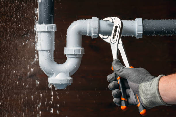 Professional Drain Cleaning technician working in Lynbrook, NY